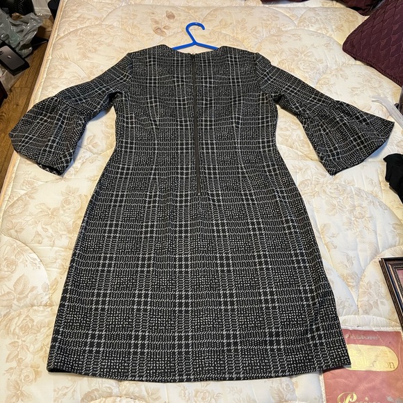 Calvin Klein Black and white striped mini dress. US 4. - Picture 4 of 6